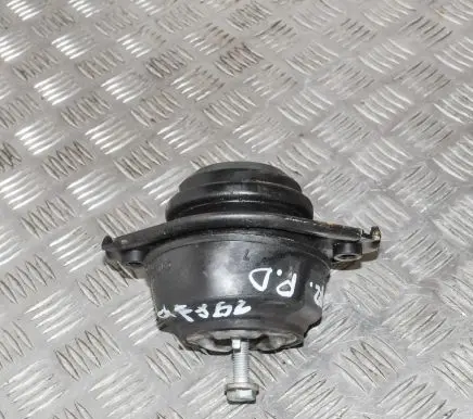 Mercedes-Benz ML W164 Engine mount bracket A2512403117