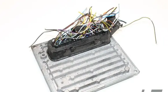 Ford Ka Engine control unit/module 6S5112A650BB
