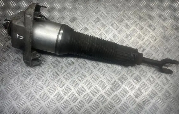 Audi A8 S8 D3 4E Front shock absorber/damper 00171 4K6890L000 151419