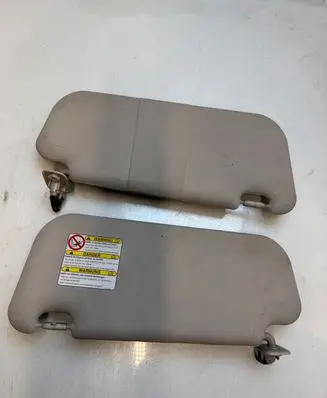 Sun visor