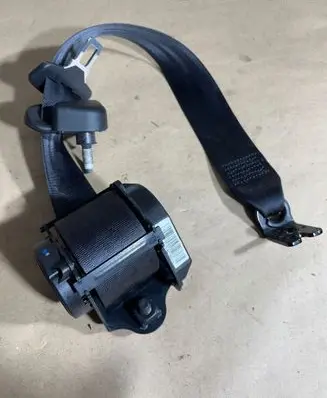 Ford Turneo Courier Rear seatbelt ET76A611B68AD 626163900