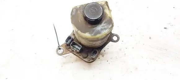 Ford Focus Power steering pump 4m513k514ad