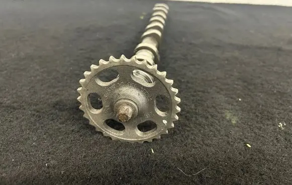 Mercedes-Benz C W204 Camshaft A6510500001