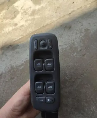 Volvo V70 Electric window control switch 9452939 M6D1810014