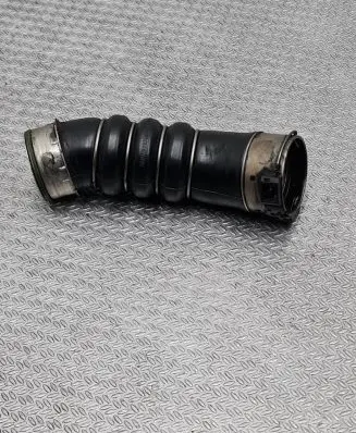BMW 1 E81 E87 Intercooler hose/pipe 7797480