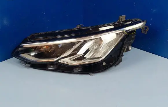 Volkswagen Golf VIII Headlight/headlamp 5H1941005B 90150890