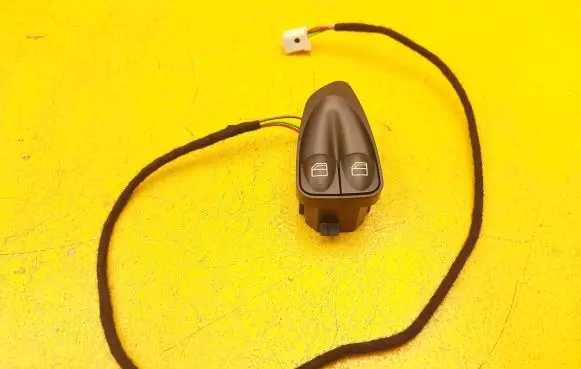 Mercedes-Benz SL AMG R230 Electric window control switch A2308211351