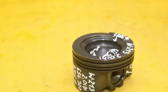 Mercedes-Benz C W205 Piston 082295