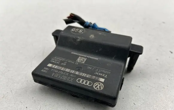 Volkswagen PASSAT B6 Gateway control module 3C0907530A 402063T