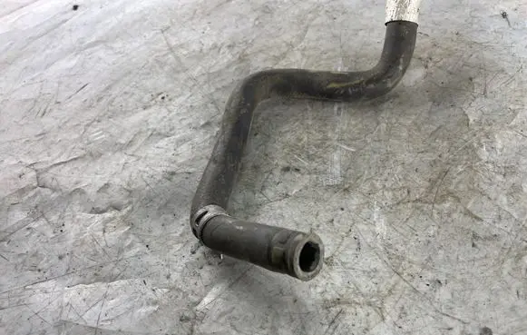 Toyota Land Cruiser (J120) Engine coolant pipe/hose