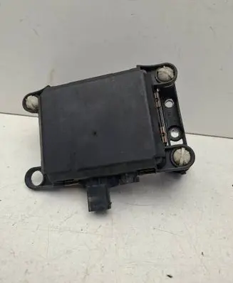 Peugeot 5008 Distronic sensor radar 9673046780 6PZ00993701