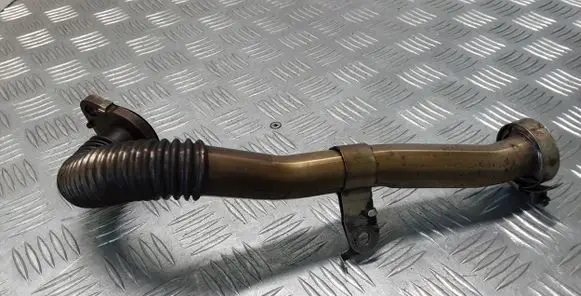 Nissan Qashqai EGR valve line/pipe/hose