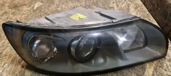 Volvo S40 Headlight/headlamp 30698890