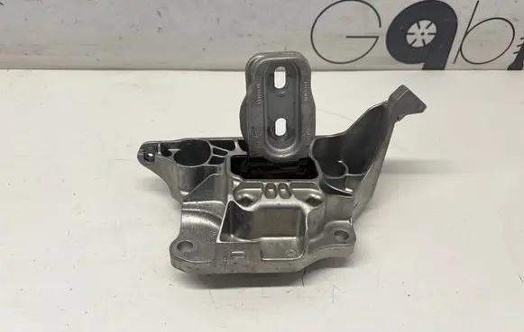 Opel Mokka B Gearbox mounting bracket 9824312980