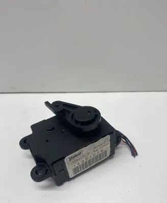 Peugeot 308 Air flap motor/actuator T1006419G 1000100010 1405101B