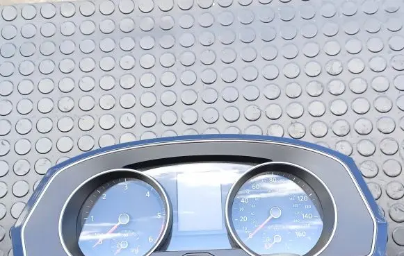 Volkswagen PASSAT B8 Speedometer (instrument cluster) 3G0920951C 36537474 3G0160
