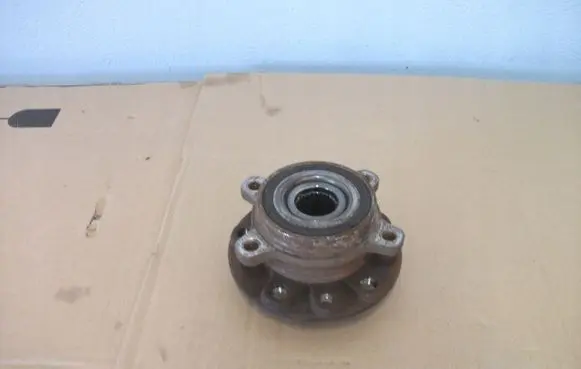 Alfa Romeo Giulia Rear wheel hub spindle/knuckle 505439880