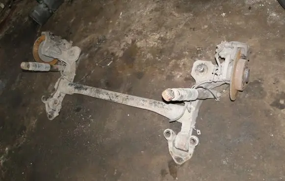 Opel Astra H Rear axle beam 
