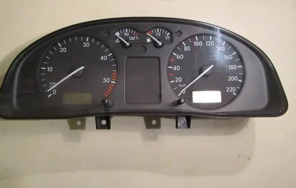Volkswagen PASSAT B5 Speedometer (instrument cluster) 3B0919880D 110008776005
