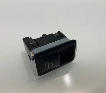 Mercedes-Benz E W212 Electric window control switch A2048707358 2048707358