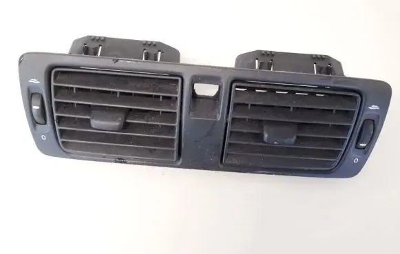 Volvo V50 Dash center air vent grill y01144