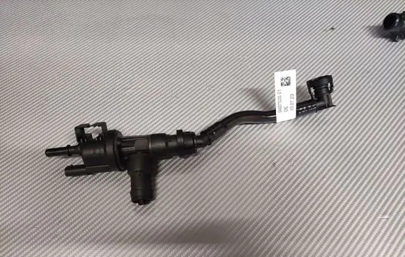 BMW X1 U11 Engine shut-off valve 9487581