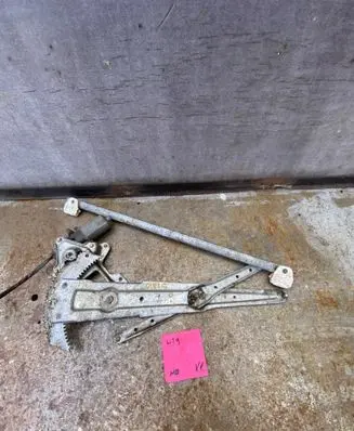 Honda Civic Front door window regulator with motor 109221