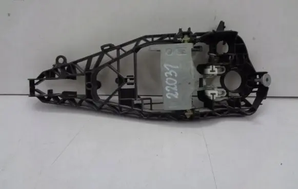 BMW X5 E70 Front door exterior handle/bracket 7401209