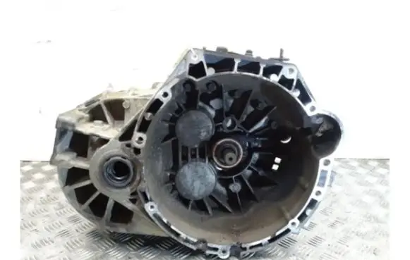 KIA Carnival Manual 6 speed gearbox