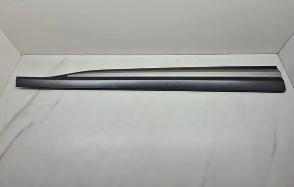 Hyundai Kona I Front door trim (molding) 87721J9500