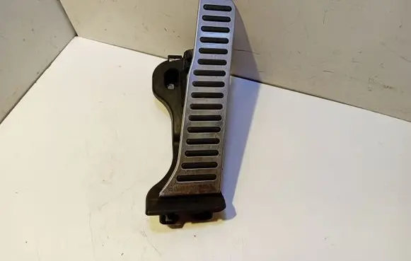 Volkswagen PASSAT B6 Accelerator throttle pedal 1K1721503L