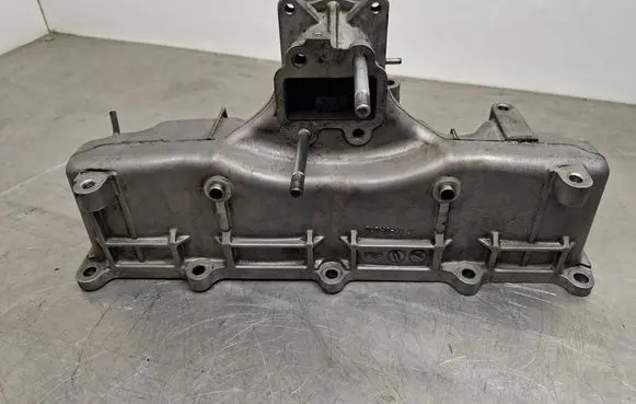 Toyota Avensis T250 Intake manifold 171110R010