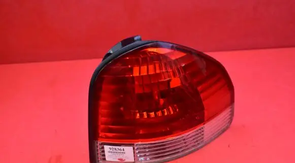 Hyundai Santa Fe Rear/tail lights 92402-265