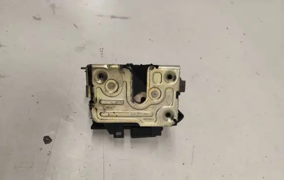 Renault Megane I Front door lock 