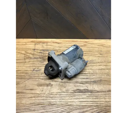 Peugeot 2008 I Starter motor 9674077280