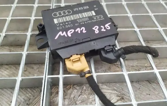 Audi A3 S3 8L Parking PDC control unit/module 8P0919283A