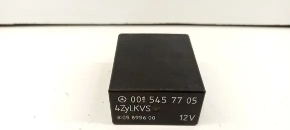 Mercedes-Benz 190 W201 Fuel pump relay A0015457705 0015457705 05895600