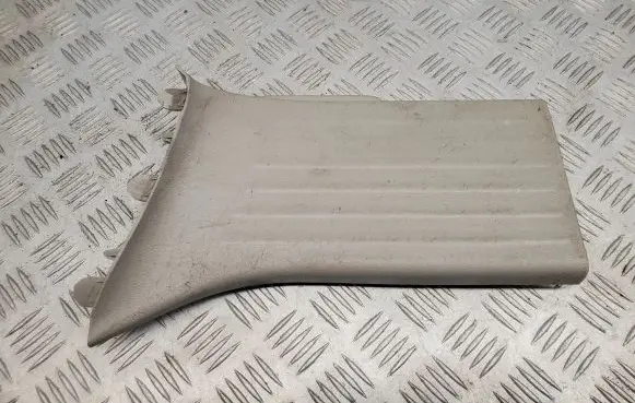 Chrysler Pacifica Rear sill trim cover 5SP27PD2AE