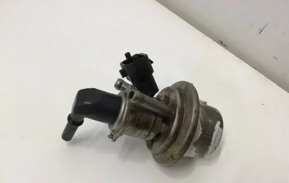 BMW 7 G11 G12 AdBlue injector 8579894