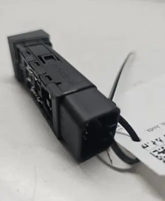 Hyundai Santa Fe Fog light switch 202002962