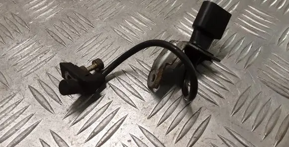 BMW 3 E90 E91 Crankshaft position sensor 0261002477