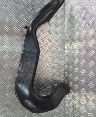Opel Insignia A Air intake hose/pipe 20889020