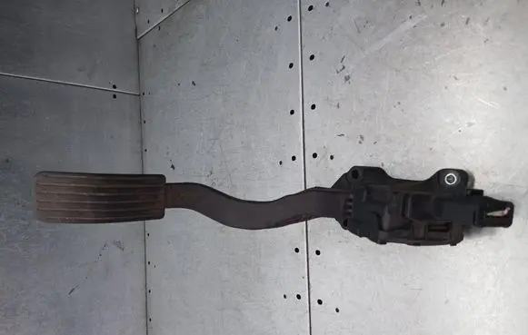 Peugeot 308 Accelerator pedal position sensor 