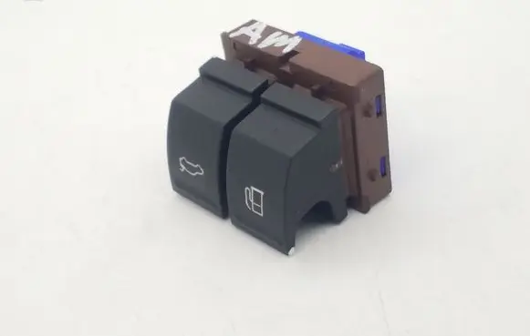 Volkswagen PASSAT CC Fuel tank opening switch 3C0959903B 332801S