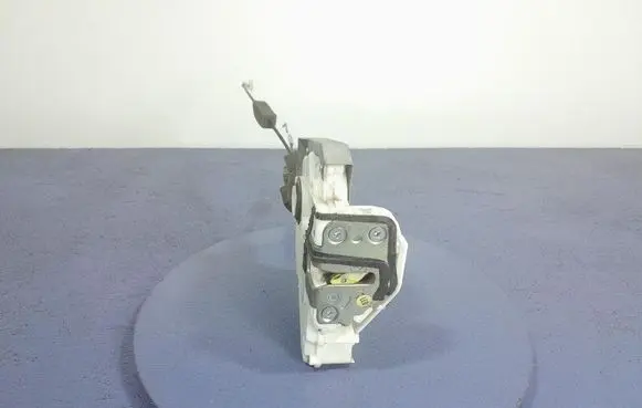 Honda Accord Front door lock
