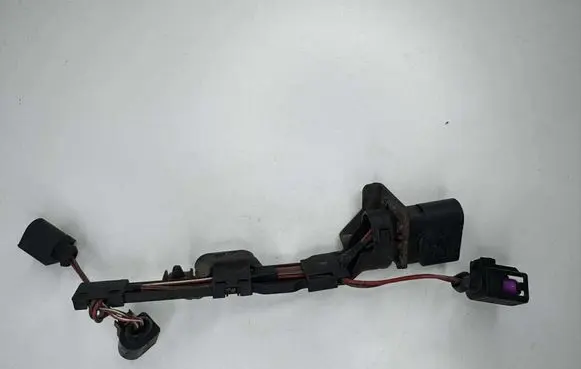 Volkswagen Golf V Fuel injector wires 8D0973834 964859 ZSB1966702