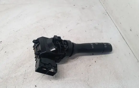 Peugeot 107 Wiper control stalk 173848