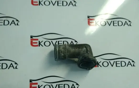 Mercedes-Benz Vito Viano W639 Engine coolant pipe/hose A6422000556