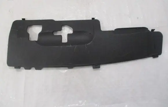 Engine bonnet/hood lock trim molding