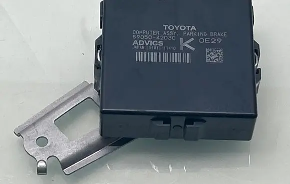 Toyota RAV 4 (XA50) Hand brake control module 8905042030 15181111410